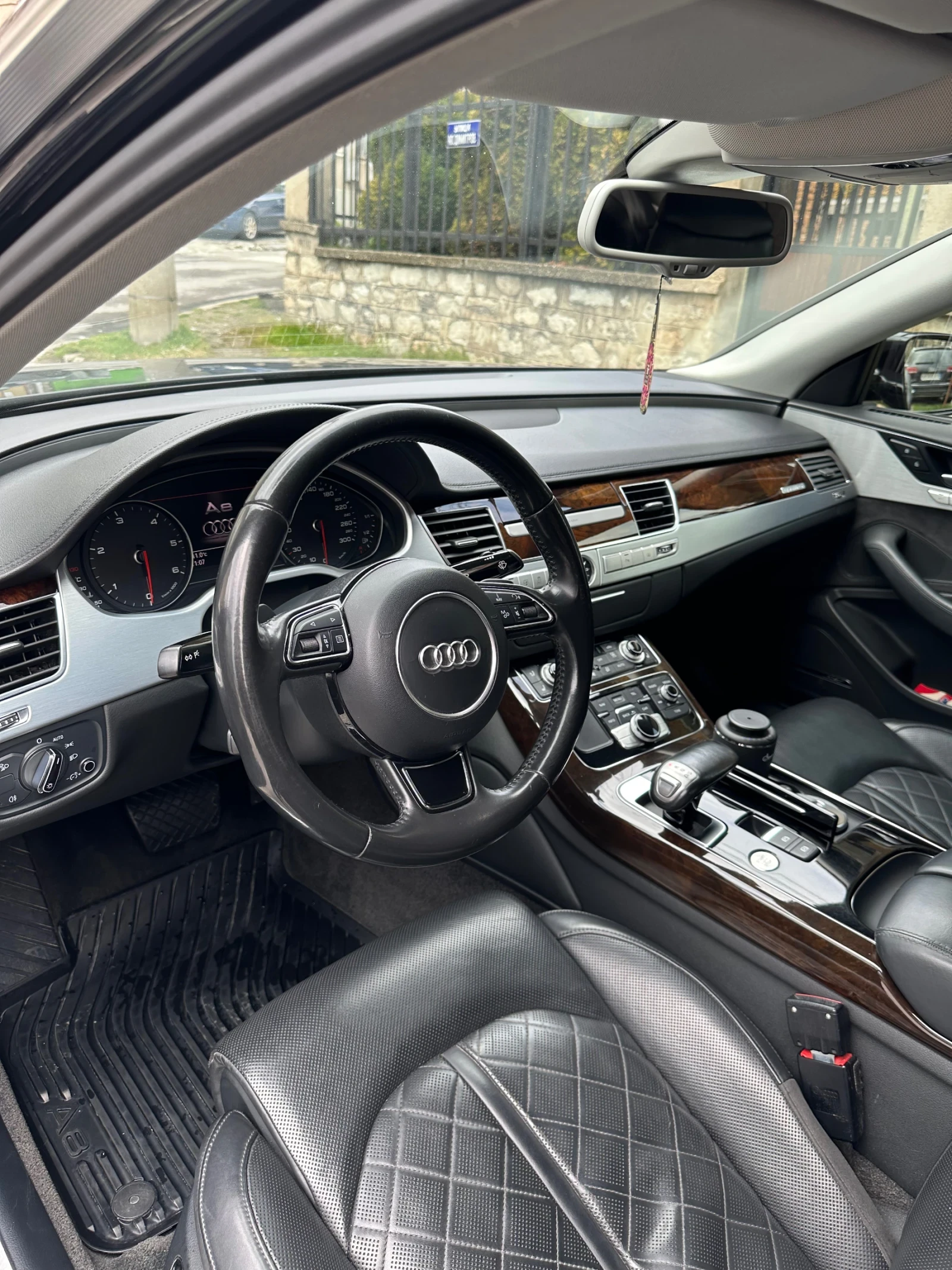 Audi A8 Реални километри Порше София Запад, снимка 6 - Автомобили и джипове - 54155664