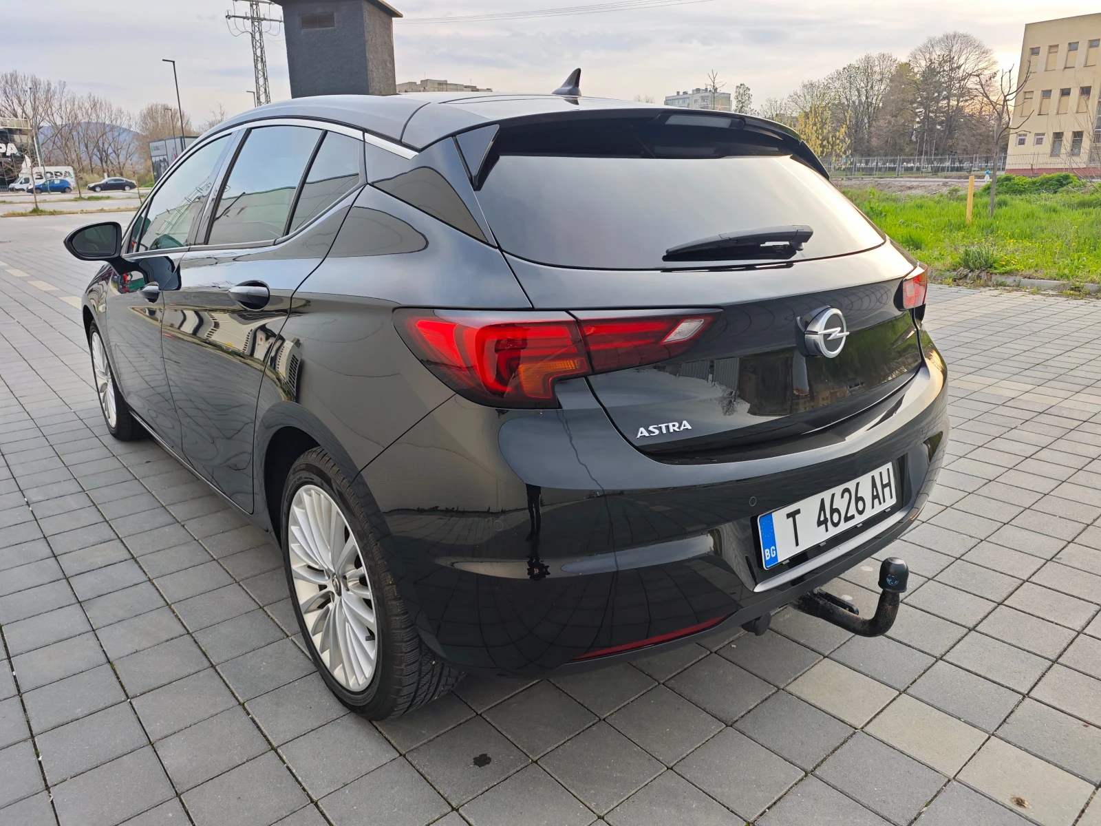 Opel Astra 1.5 Business, снимка 7 - Автомобили и джипове - 54295762