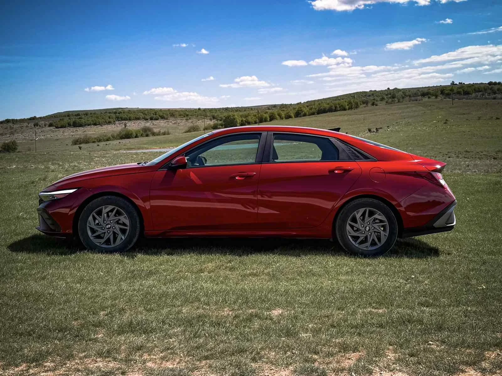 Hyundai Elantra, снимка 5 - Автомобили и джипове - 54353588