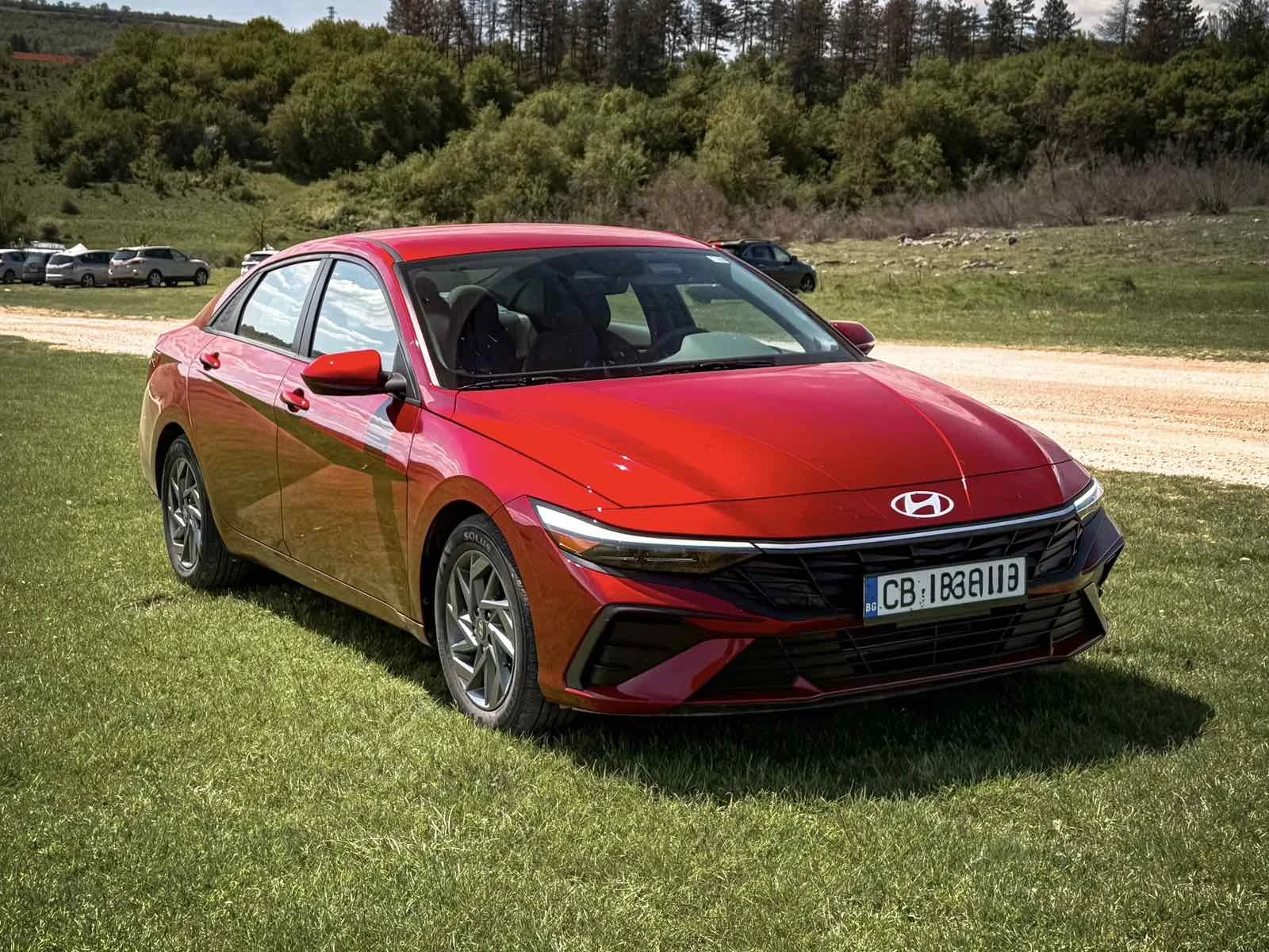 Hyundai Elantra, снимка 2 - Автомобили и джипове - 54353588