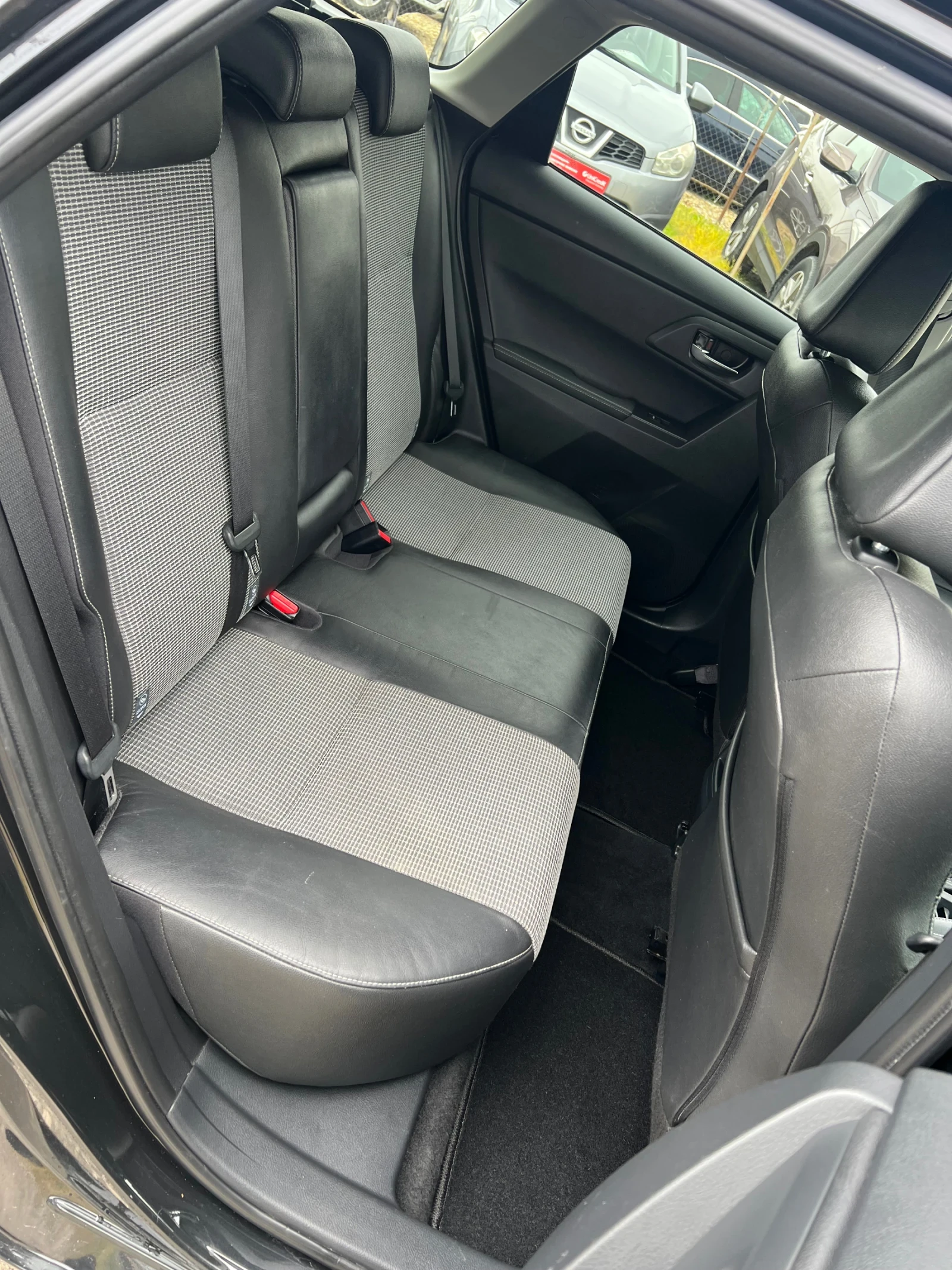 Toyota Auris 1.2D4T/АВТОМАТИК/НАВИГАЦИЯ/ПЪЛЕН ПАКЕТ ОТ ЕКСТРИ, снимка 17 - Автомобили и джипове - 54502830
