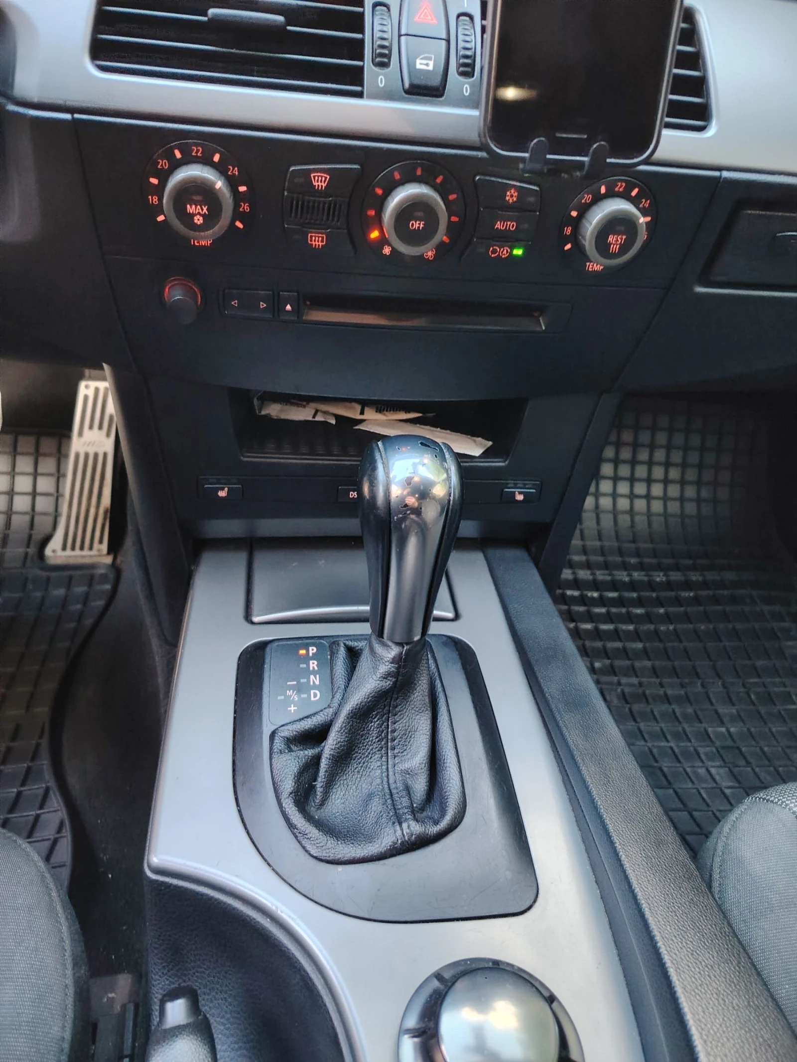 BMW 525 525iГаз/Бензин , снимка 9 - Автомобили и джипове - 55293503