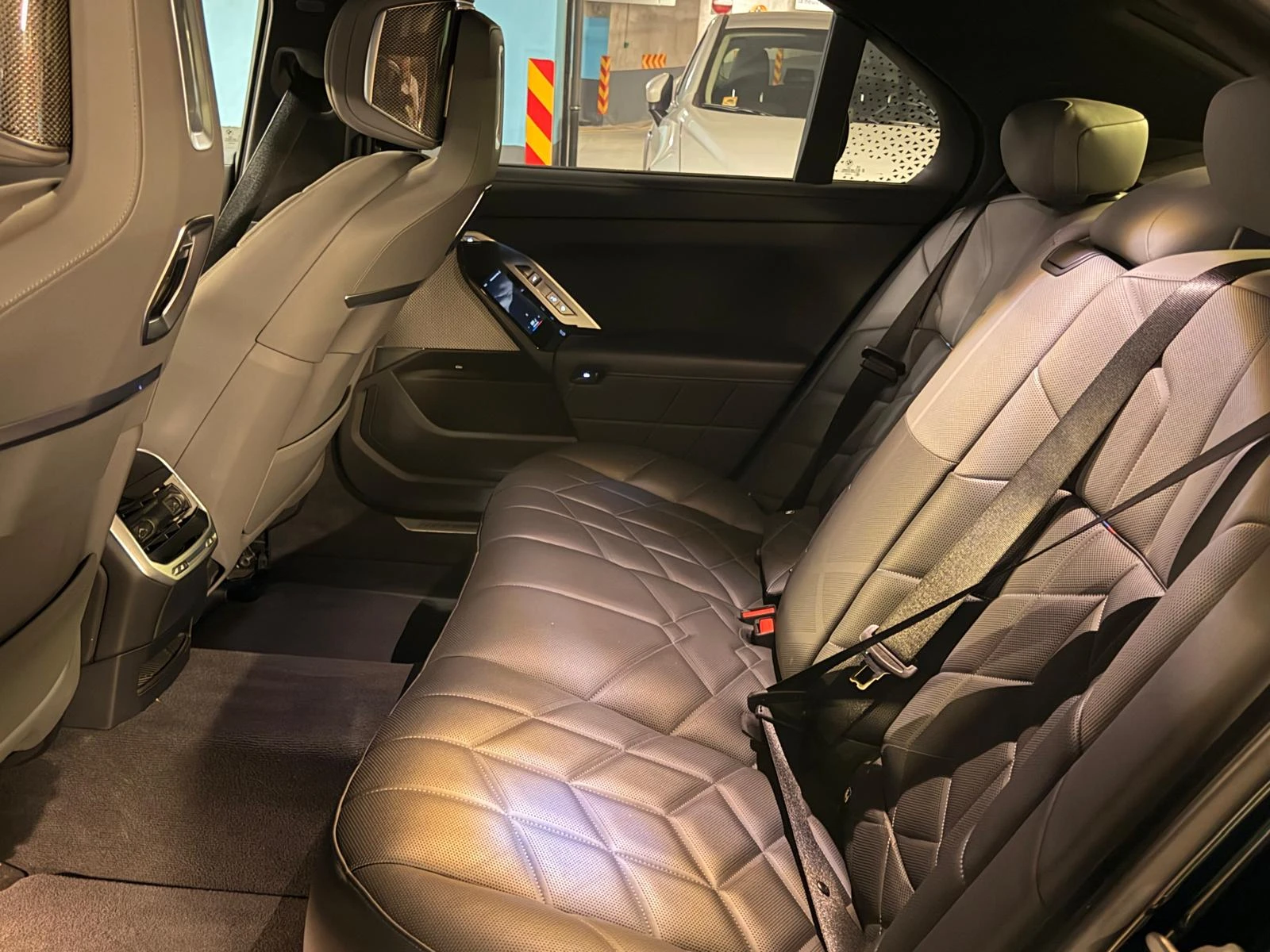 BMW 760, снимка 9 - Автомобили и джипове - 55405700
