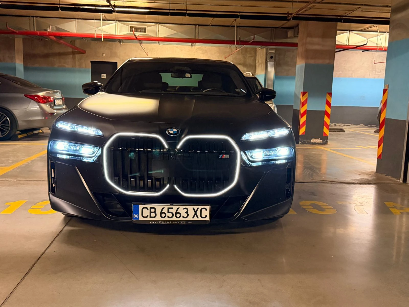 BMW 760, снимка 2 - Автомобили и джипове - 55405700