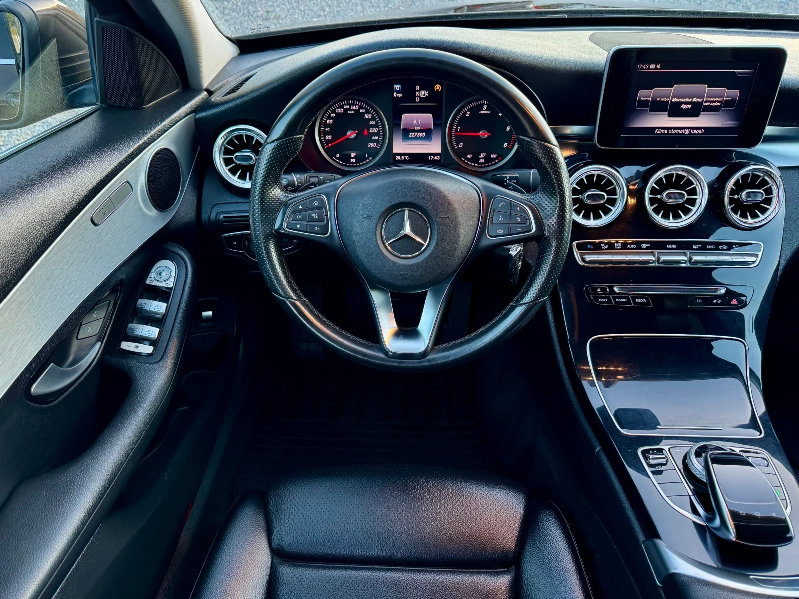 Mercedes-Benz C 220 AMG PACK, снимка 10 - Автомобили и джипове - 56128443