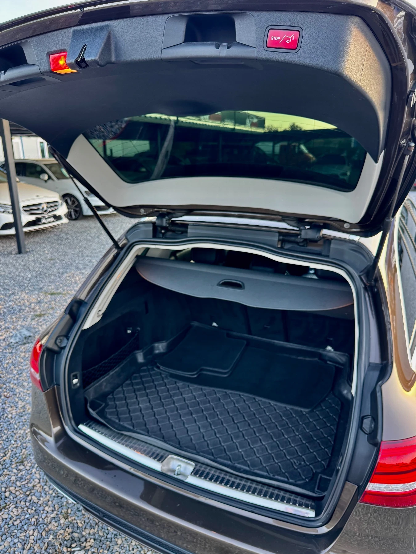 Mercedes-Benz C 220 AMG PACK, снимка 15 - Автомобили и джипове - 56128443