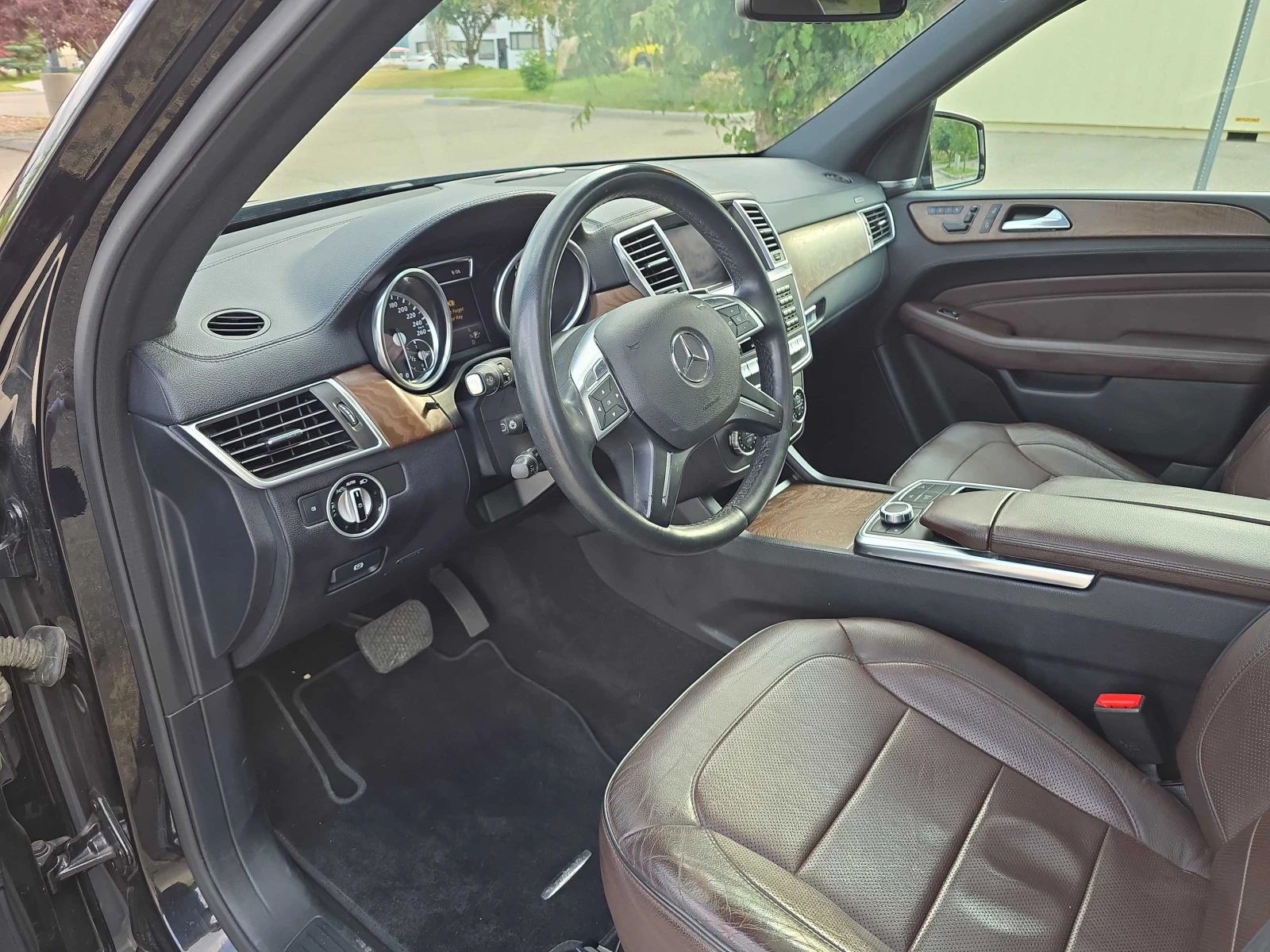 Mercedes-Benz ML 550 * CARFAX * , снимка 6 - Автомобили и джипове - 56132678