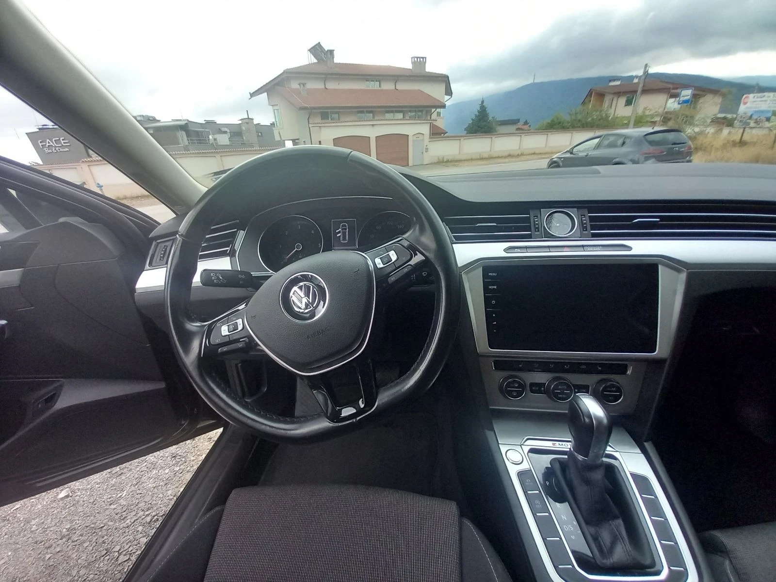 VW Passat, снимка 5 - Автомобили и джипове - 56242352