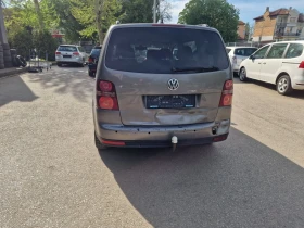 VW Touran 2.0 ТДИ АВТОМАТ, снимка 5