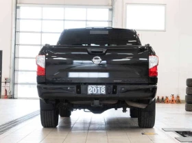 Nissan Titan crew cab * CARFAX * ЦЕНА ДО БГ, снимка 4 - Автомобили и джипове - 53642964