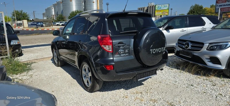 Toyota Rav4 2.2 D4D LUXURY, снимка 6 - Автомобили и джипове - 46734136