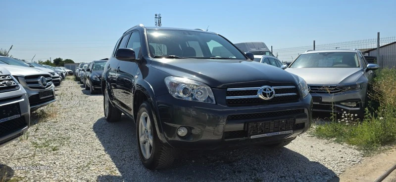 Toyota Rav4 2.2 D4D LUXURY, снимка 3 - Автомобили и джипове - 46734136