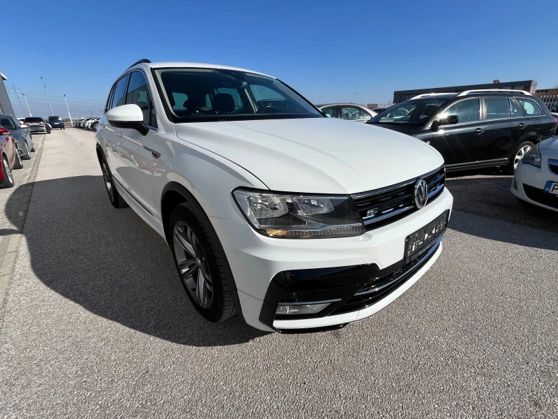 VW Tiguan R-Line 4X4, снимка 2 - Автомобили и джипове - 49084626