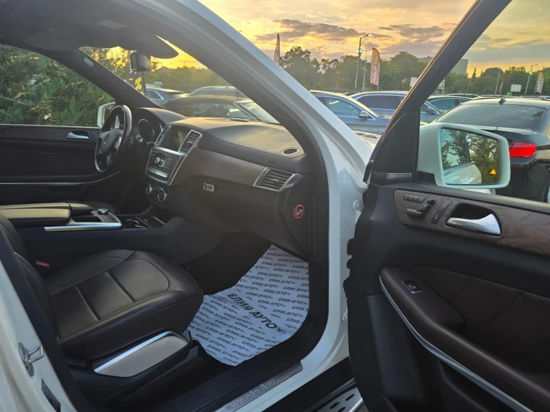 Mercedes-Benz GL 500 4 MATIC FULL AMG LINE 7 МЕСТЕН ПАНО ЛИЗИНГ 100%, снимка 14 - Автомобили и джипове - 51899199