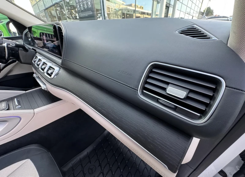 Mercedes-Benz GLE 53 4MATIC AMG Coupe 4Matic, снимка 11 - Автомобили и джипове - 52847036