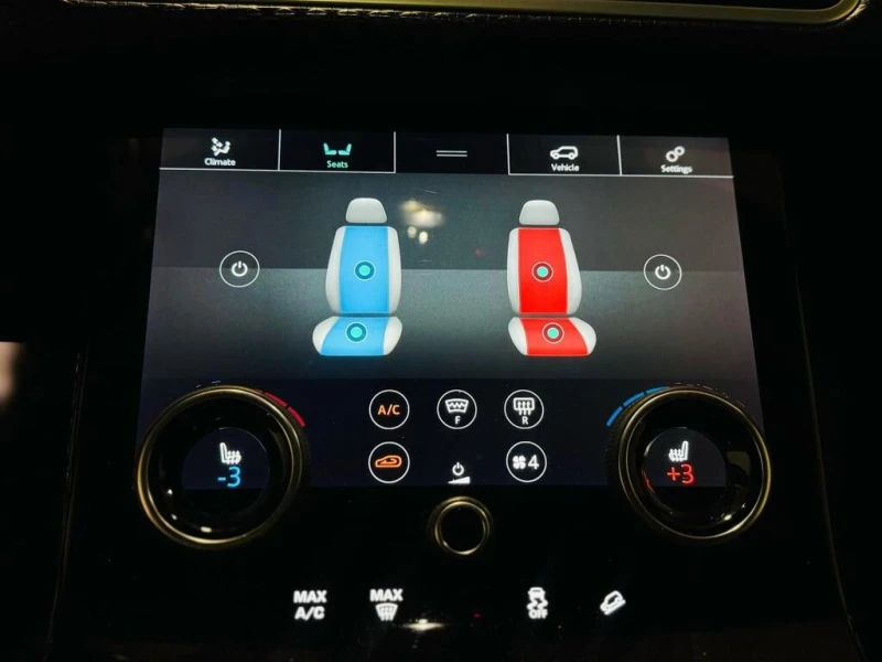 Land Rover Range Rover Velar * R Dynamic SE * CARFAX * ЦЕНА ДО БГ, снимка 16 - Автомобили и джипове - 52924144