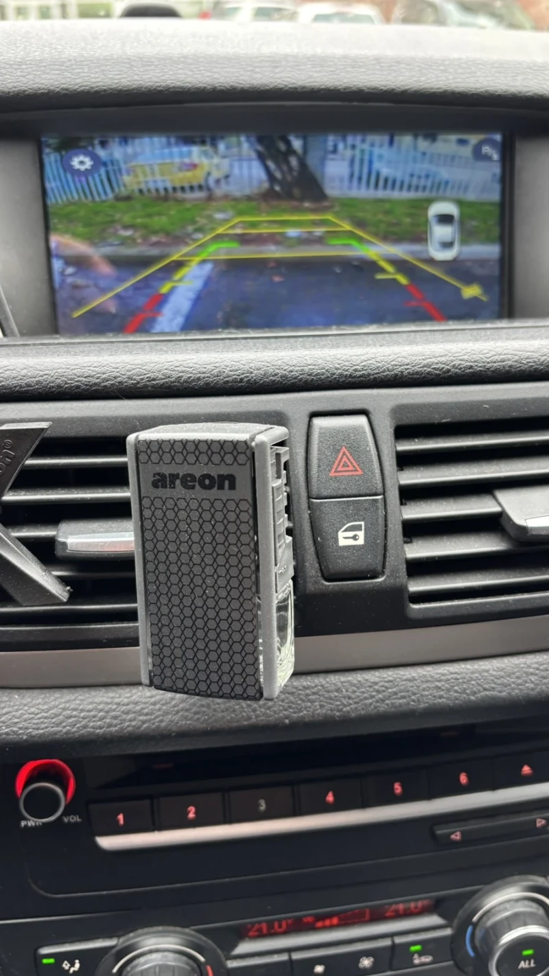 BMW X1, снимка 17 - Автомобили и джипове - 53561331