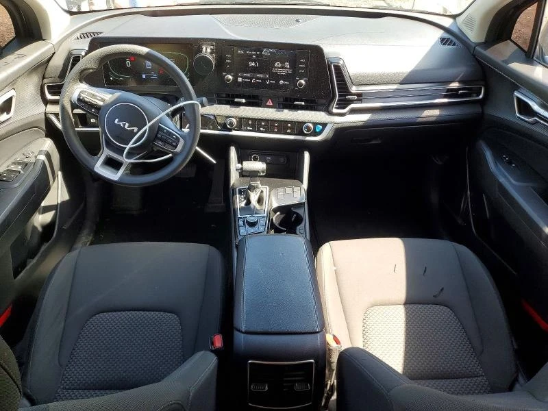 Kia Sportage, снимка 8 - Автомобили и джипове - 54785572