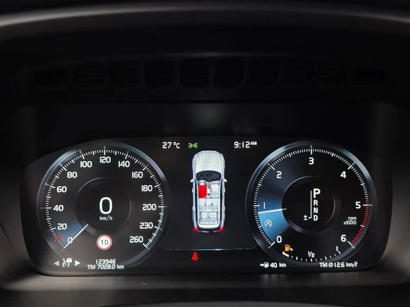 Volvo Xc90 D5 Inscription| 190к.с., снимка 8 - Автомобили и джипове - 56221645