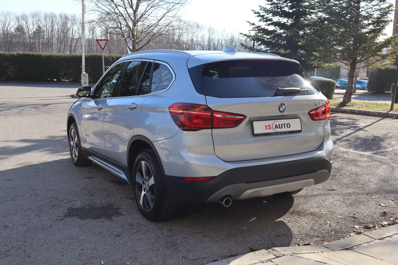 BMW X1 18Sdrive/Navi/FullLed/ - изображение 4