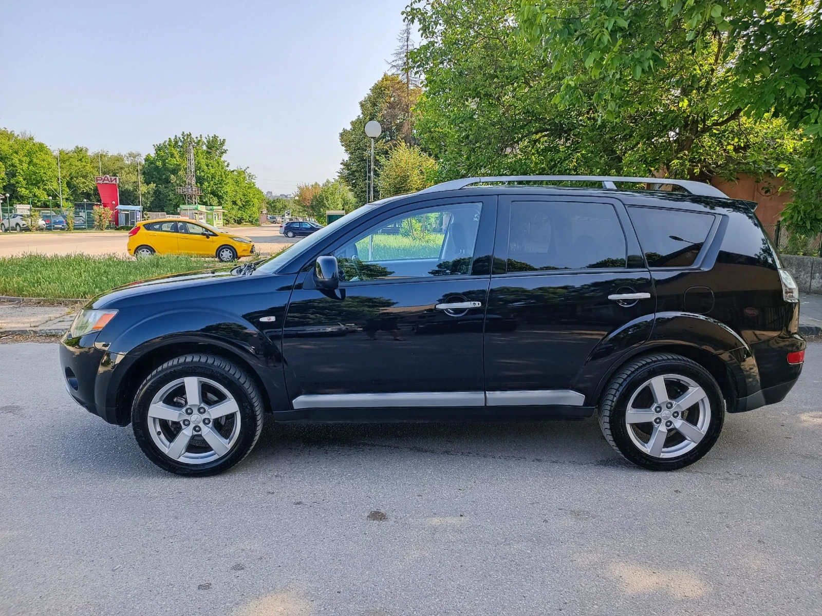 Mitsubishi Outlander 2.4i-170кс-ШВЕЙЦАРИЯ-РЪЧКА-4Х4-Keyless-7м - изображение 7