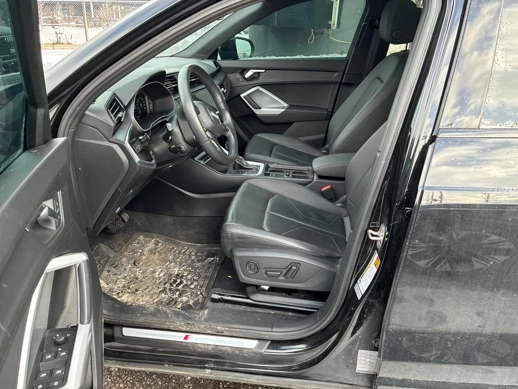 Audi Q3 * Komfort * CARFAX * ЦЕНА ДО БГ - изображение 5