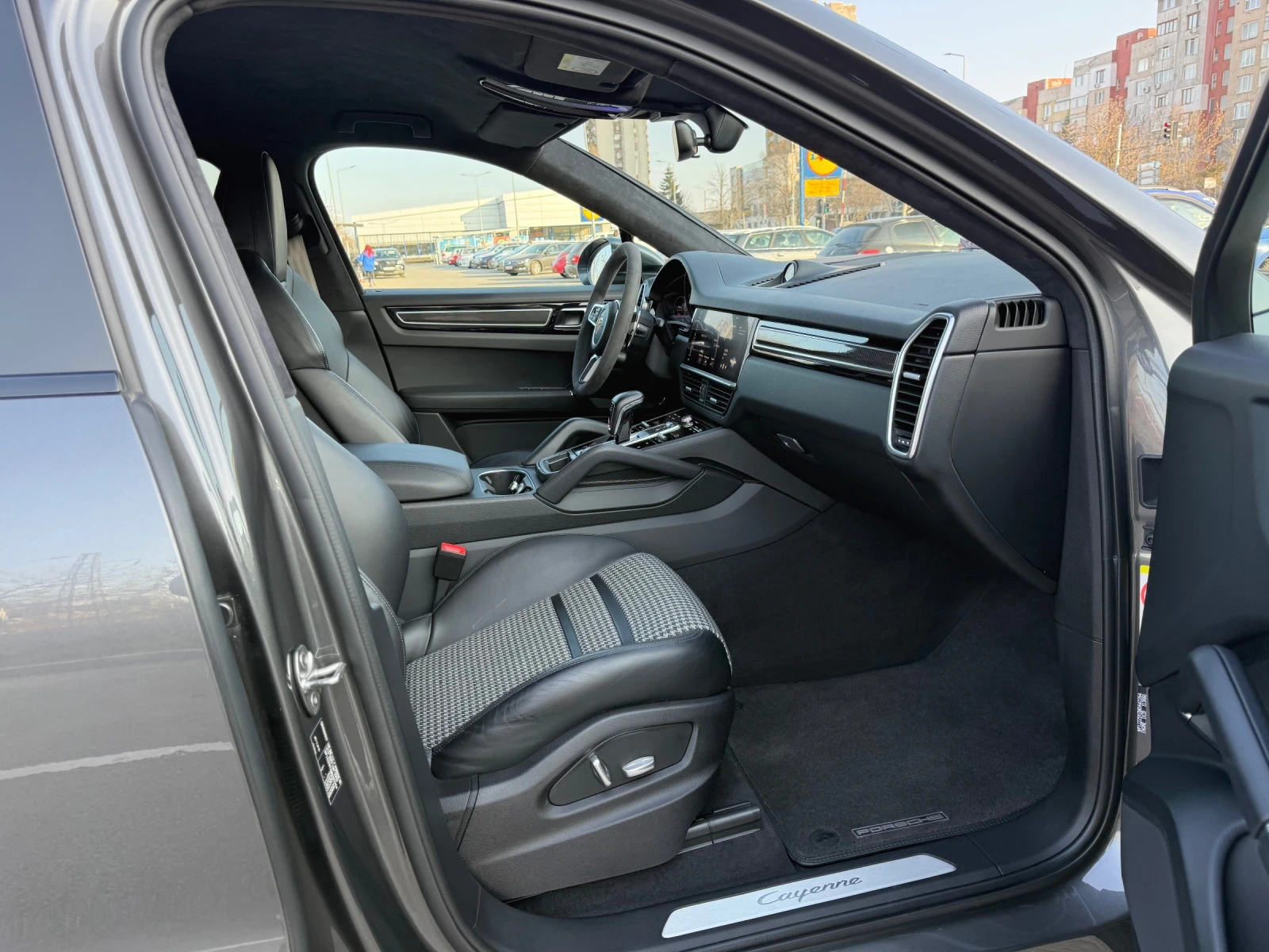 Porsche Cayenne CARBON* COUPE* Airmatic* 22-ки, снимка 8 - Автомобили и джипове - 53818433