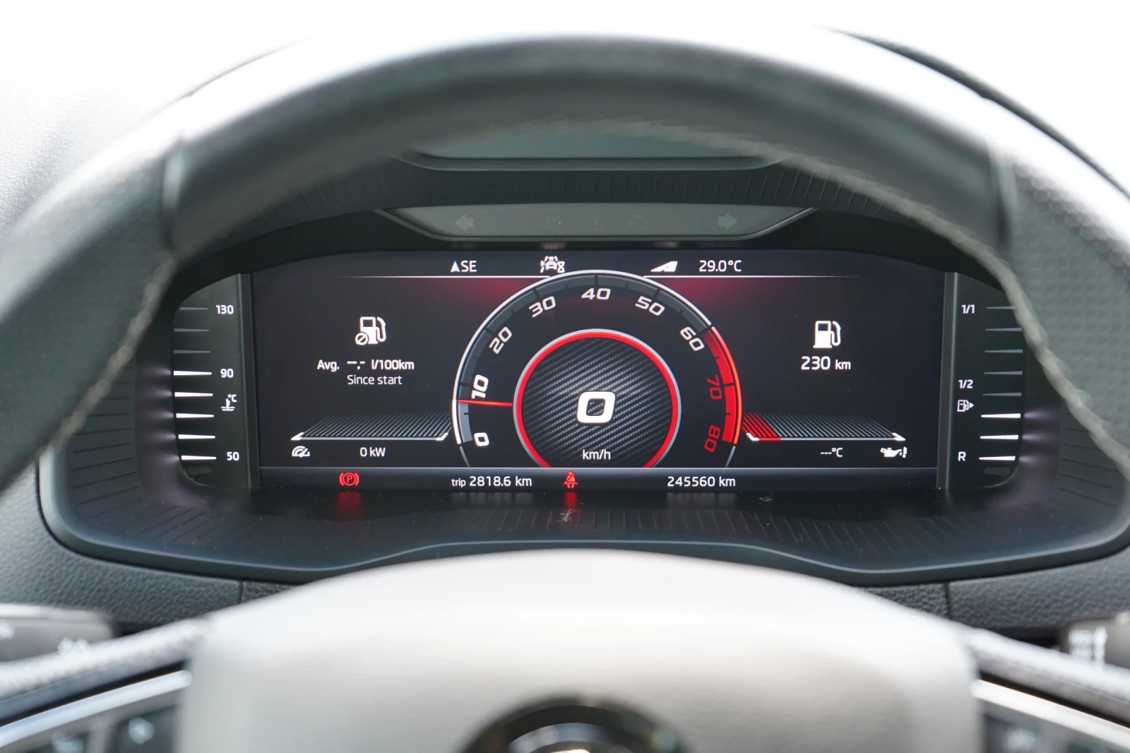Skoda Karoq 1.5 TSI* SPORTLINE* KEYLESS* CANTON* CAMERA* DISTR, снимка 11 - Автомобили и джипове - 54680771