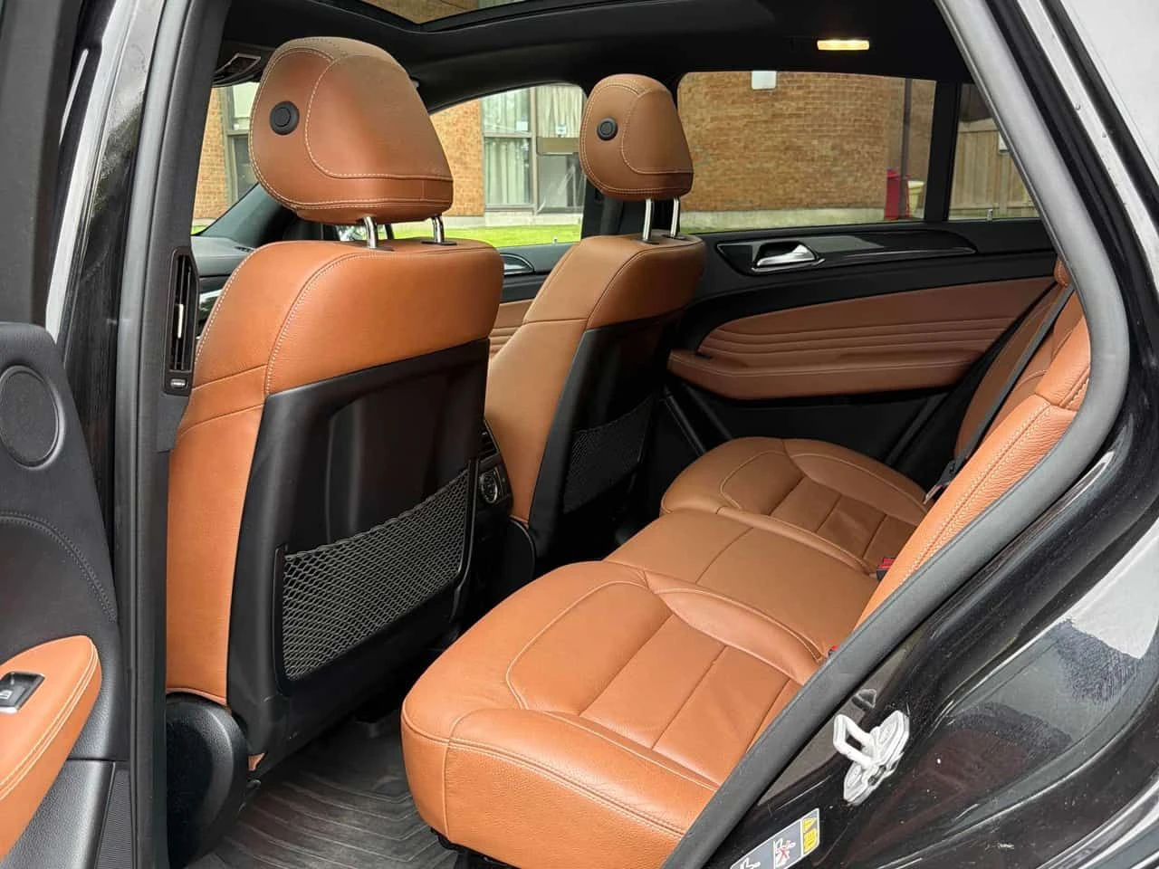 Mercedes-Benz GLE 350 4MATIC 4dr 350d Cpe  CARFAX, снимка 15 - Автомобили и джипове - 55057386