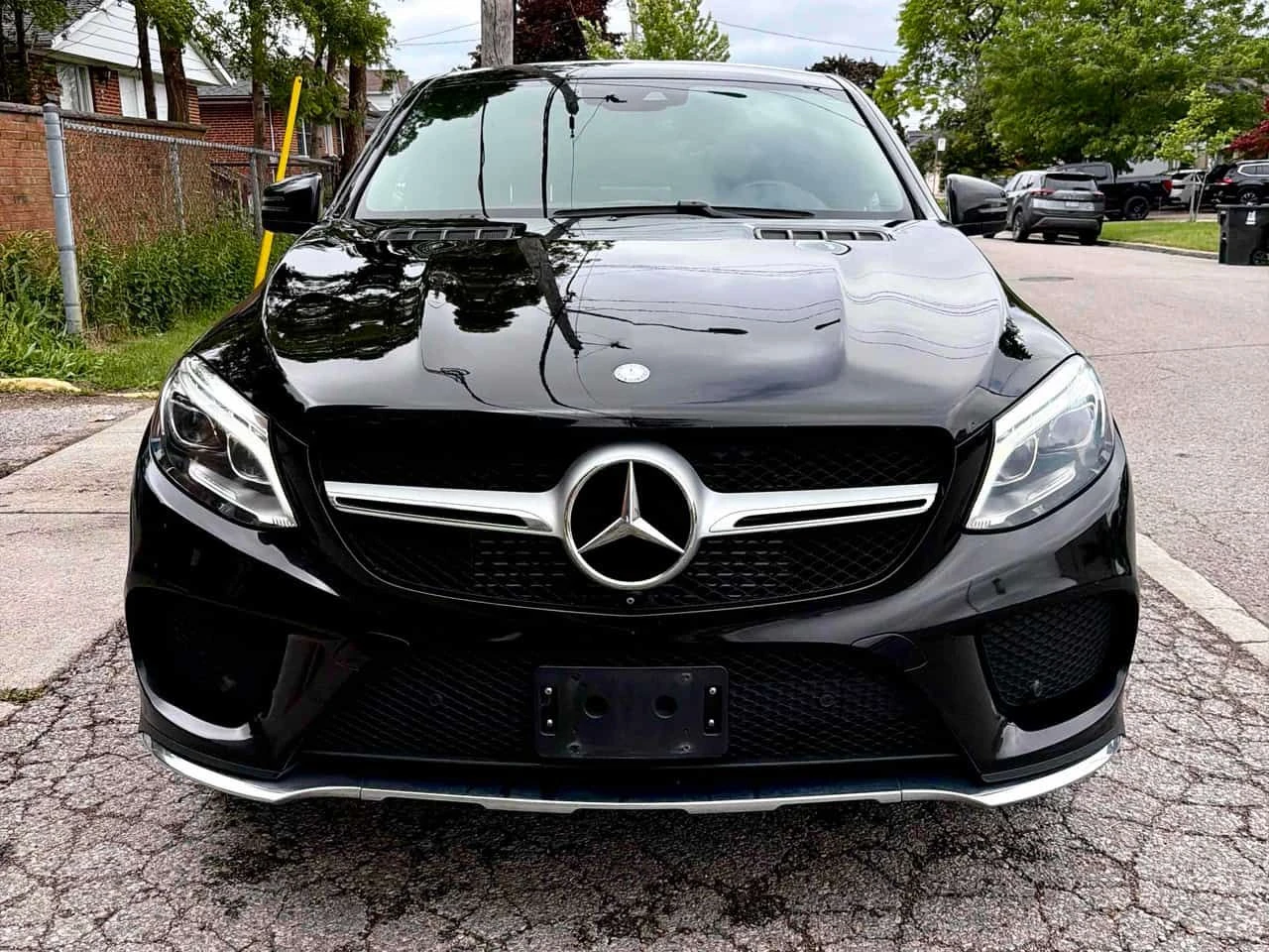 Mercedes-Benz GLE 350 4MATIC 4dr 350d Cpe  CARFAX, снимка 6 - Автомобили и джипове - 55057386