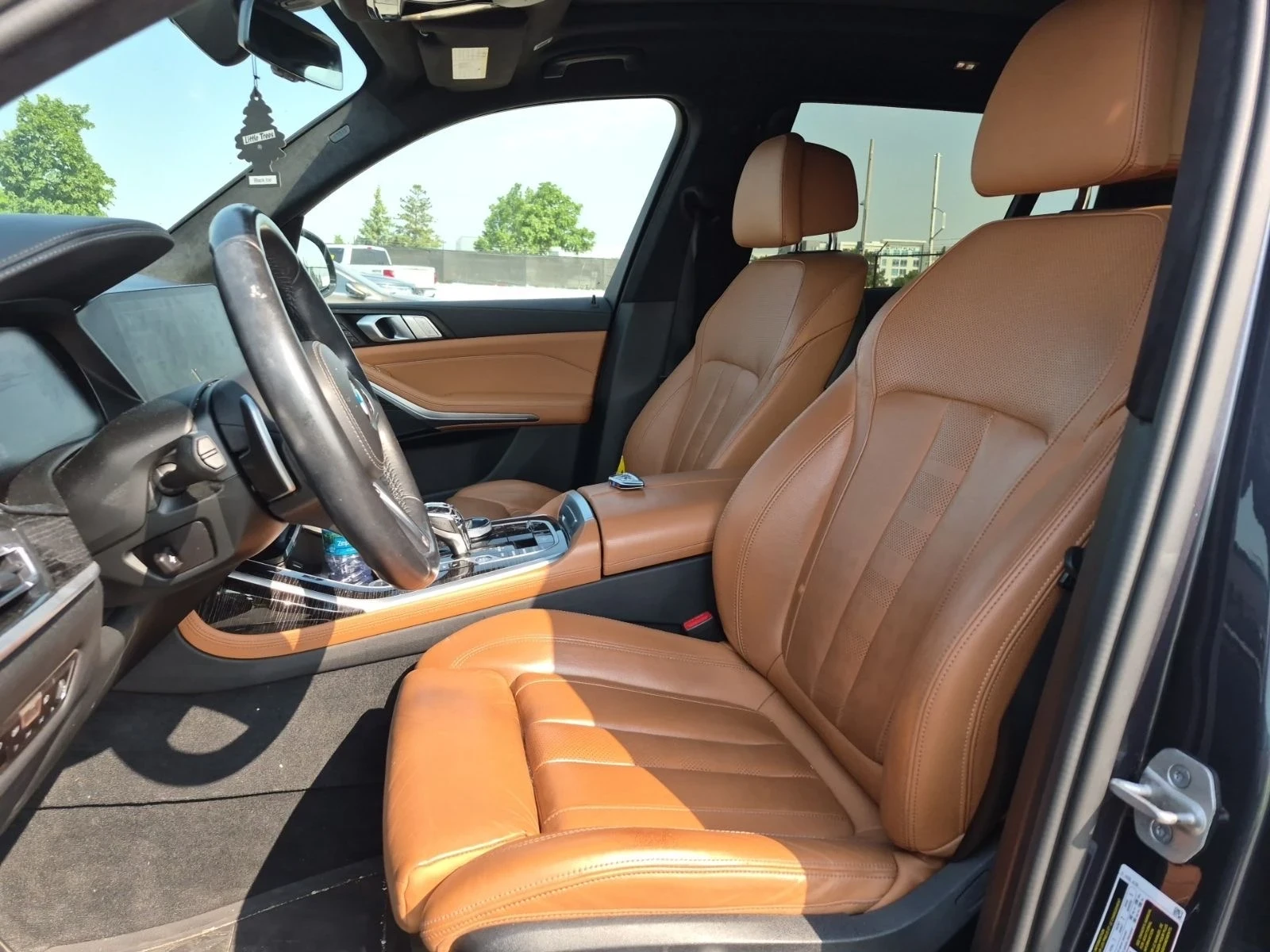 BMW X7 M-PKG* Pano* Hud* Laser* 360* SWAROWSKI* 7Местна* , снимка 8 - Автомобили и джипове - 55091446