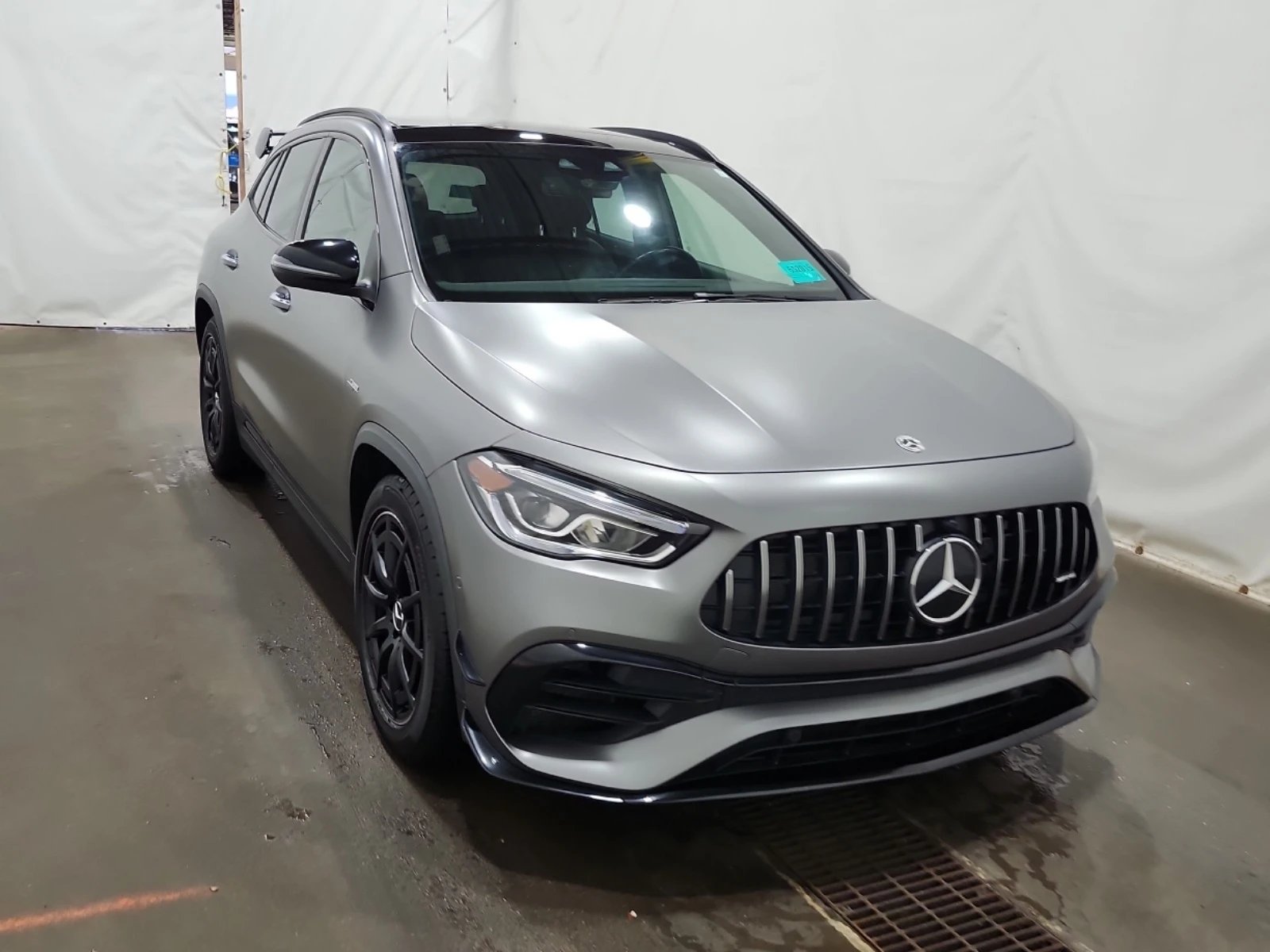 Mercedes-Benz GLA 45 AMG * * CARFAX * * АВТО КРЕДИТ * * , снимка 3 - Автомобили и джипове - 55305072