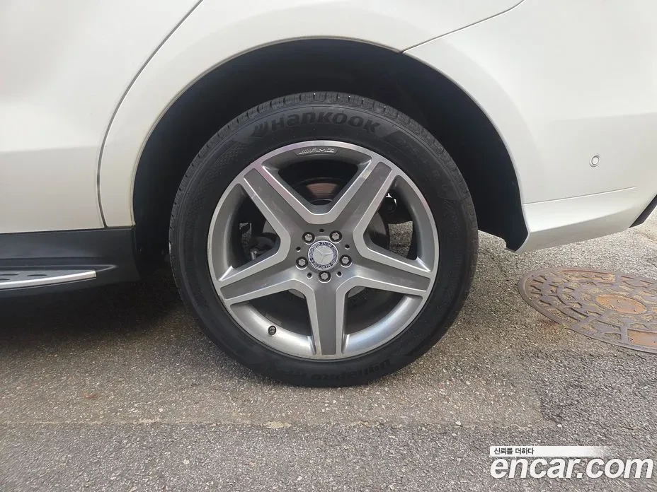 Mercedes-Benz GLE 350 350d | AMG PKG | 4MATIC, снимка 7 - Автомобили и джипове - 56068977