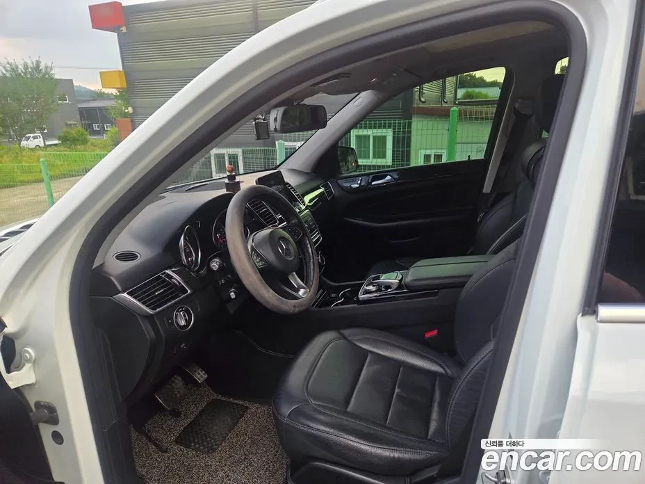 Mercedes-Benz GLE 350 350d | AMG PKG | 4MATIC, снимка 10 - Автомобили и джипове - 56068977