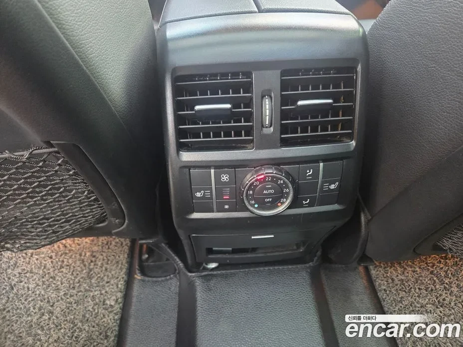 Mercedes-Benz GLE 350 350d | AMG PKG | 4MATIC, снимка 15 - Автомобили и джипове - 56068977