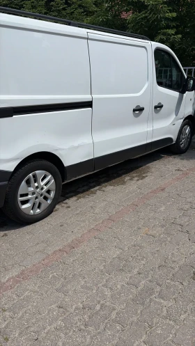 Opel Vivaro 1, 6 BiTurbo | Auto.bg — изображение 4