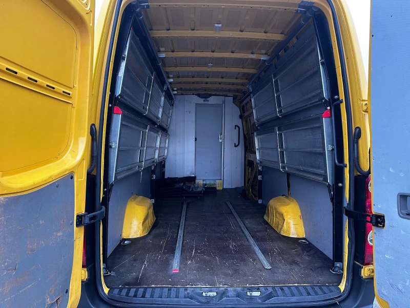 VW Crafter 2.0TDI 136, снимка 11 - Бусове и автобуси - 52870598