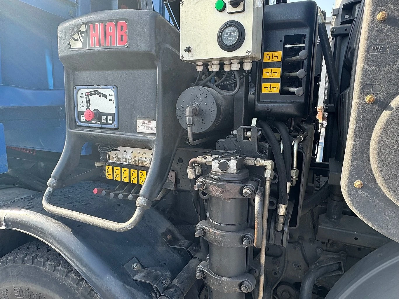 Mercedes-Benz Actros 3236 8х4, снимка 15 - Камиони - 53842796