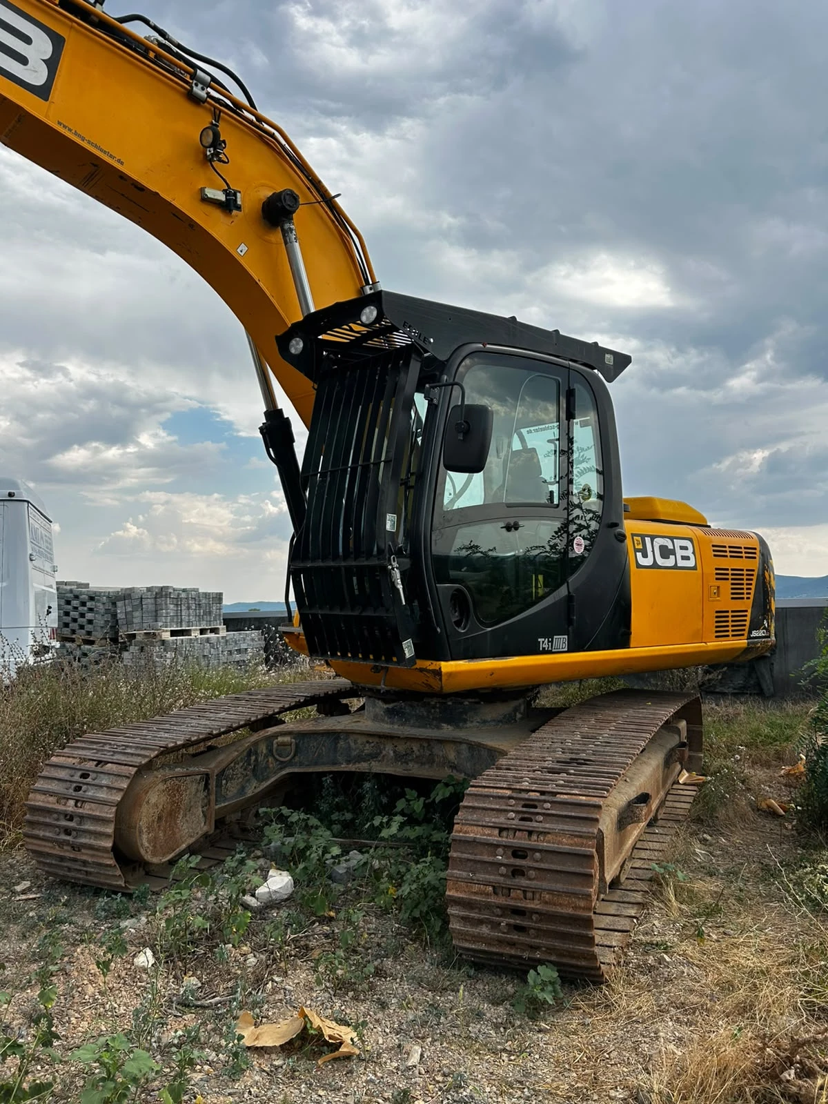 Багер JCB 220 LC