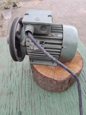 Ел.двигател трифазен 0,5 kW 1400 оборота, снимка 2