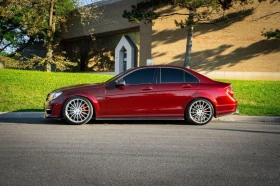 Mercedes-Benz C 63 AMG * * CARFAX * *  * *  | Mobile.bg    2