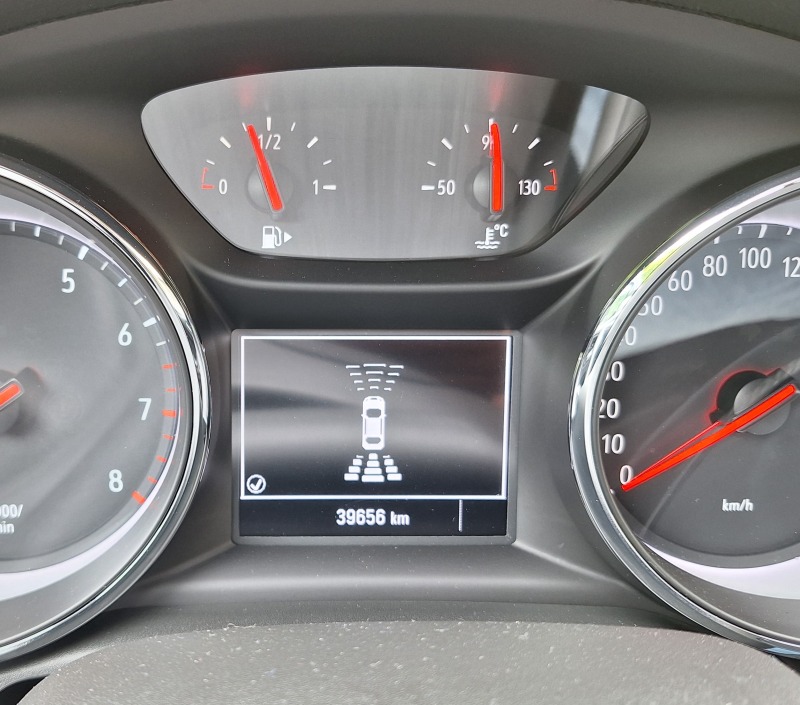 Opel Astra 1.4 Бензин, 150 к.с., 2019 г, 39700км., снимка 10 - Автомобили и джипове - 46155117