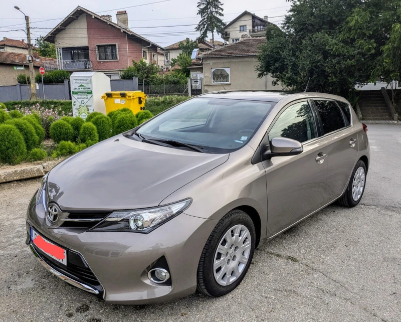 Toyota Auris, снимка 2 - Автомобили и джипове - 47041504