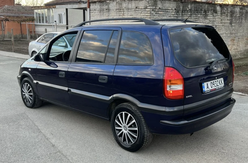 Opel Zafira 2.0D 6+ 1 199хл , снимка 2 - Автомобили и джипове - 48070471