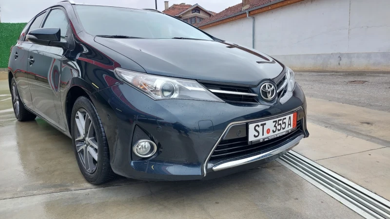 Toyota Auris Navi, снимка 2 - Автомобили и джипове - 48206872