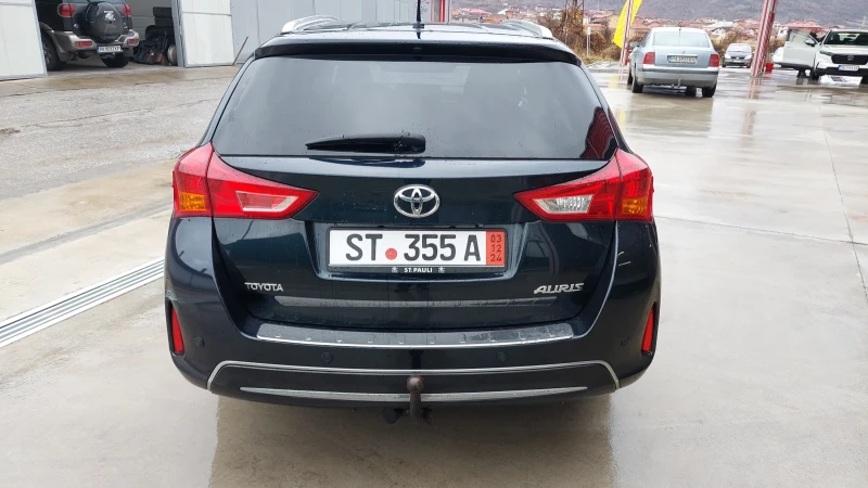 Toyota Auris Navi, снимка 4 - Автомобили и джипове - 48206872