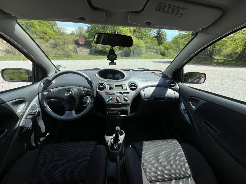 Toyota Yaris Sport, снимка 5 - Автомобили и джипове - 52137127