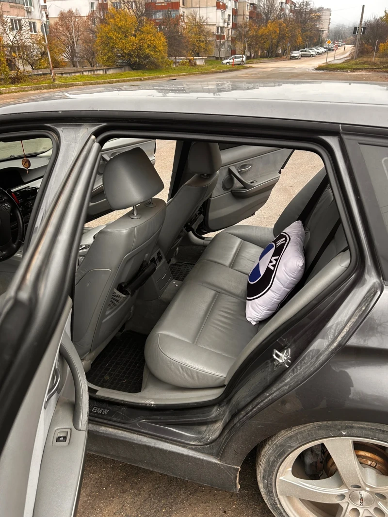 BMW 320, снимка 6 - Автомобили и джипове - 52644235