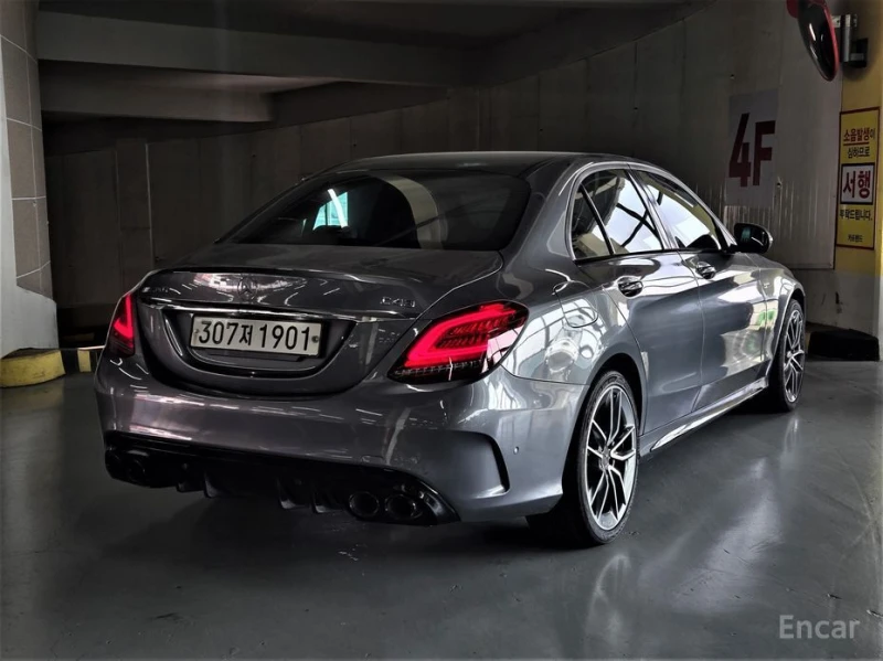 Mercedes-Benz C 200, снимка 3 - Автомобили и джипове - 52684313