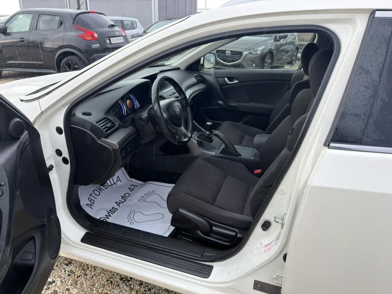 Honda Accord 2.0i V-TEC, снимка 11 - Автомобили и джипове - 53249880